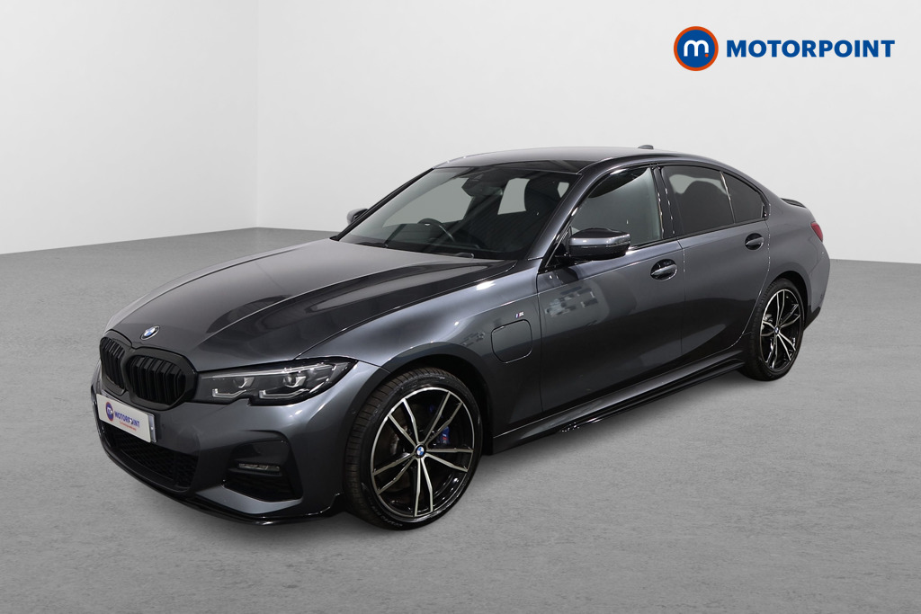 BMW 3 Series M Sport Automatic Petrol Plug-In Hybrid Saloon - Stock Number (1639584) - Passenger side front corner
