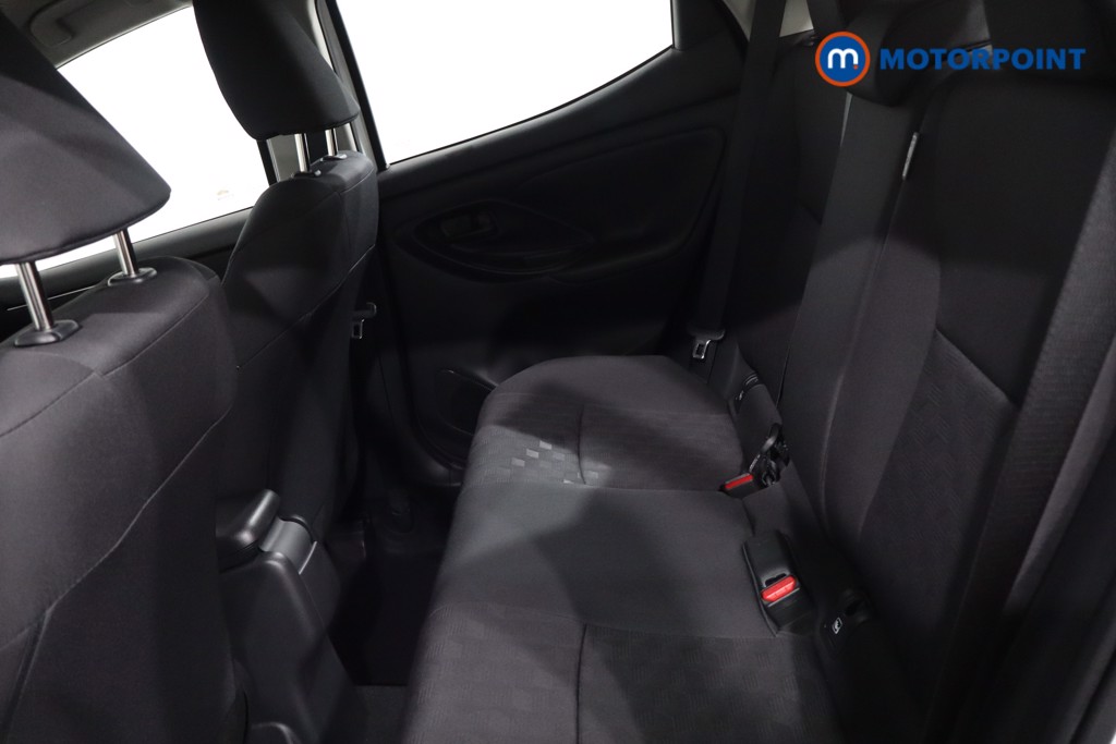 Toyota Yaris Icon Automatic Petrol-Electric Hybrid Hatchback - Stock Number (1639599) - 5th supplementary image