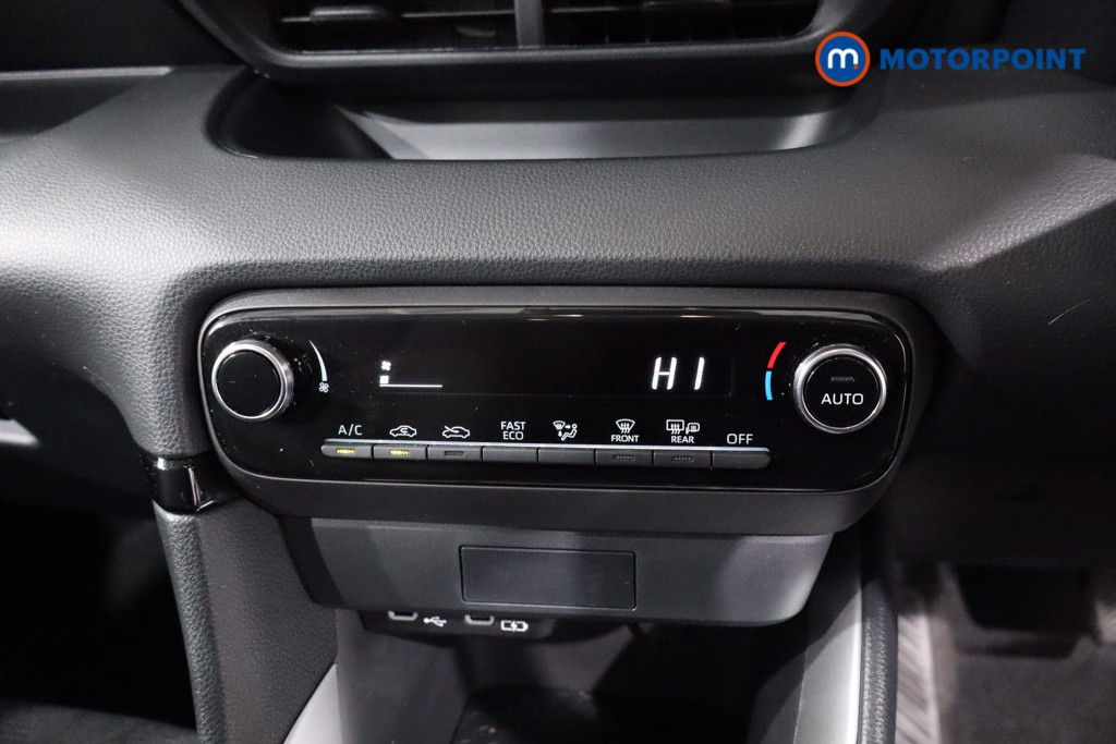 Toyota Yaris Icon Automatic Petrol-Electric Hybrid Hatchback - Stock Number (1639599) - 18th supplementary image