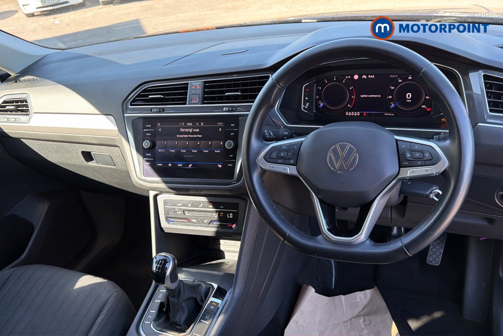 Volkswagen Tiguan Allspace Life Manual Petrol SUV - Stock Number (1610567) - 2nd supplementary image