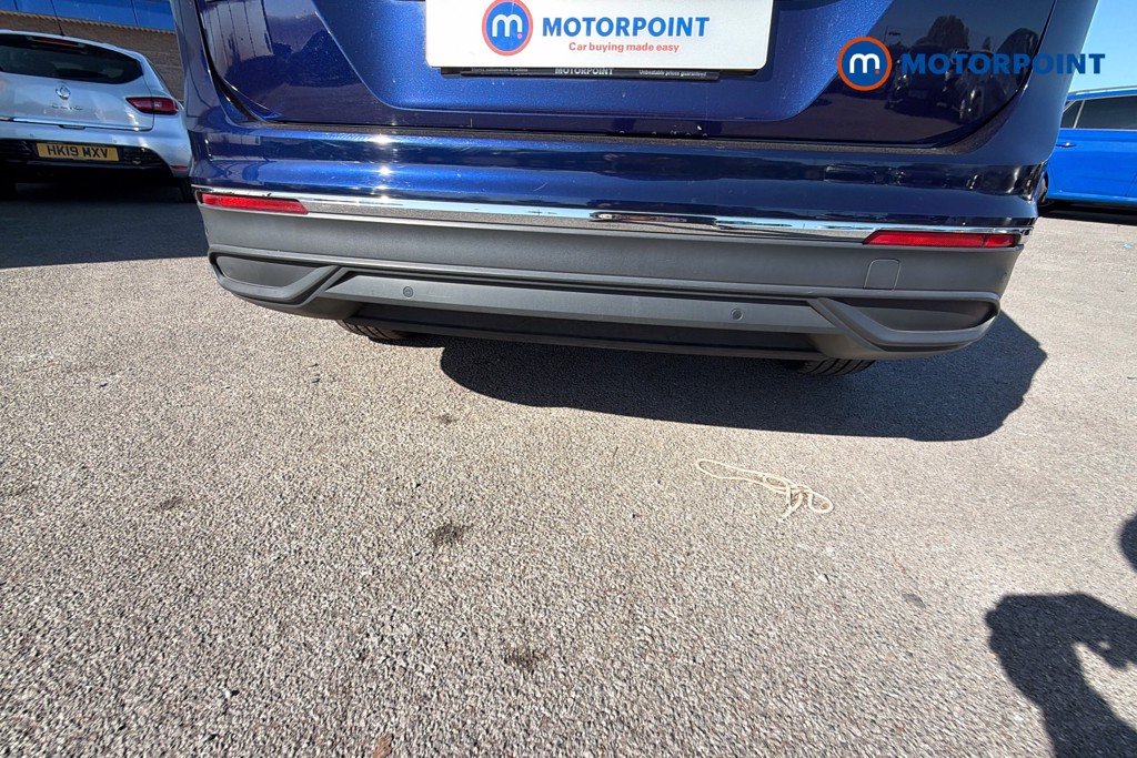 Volkswagen Tiguan Allspace Life Manual Petrol SUV - Stock Number (1610567) - 39th supplementary image