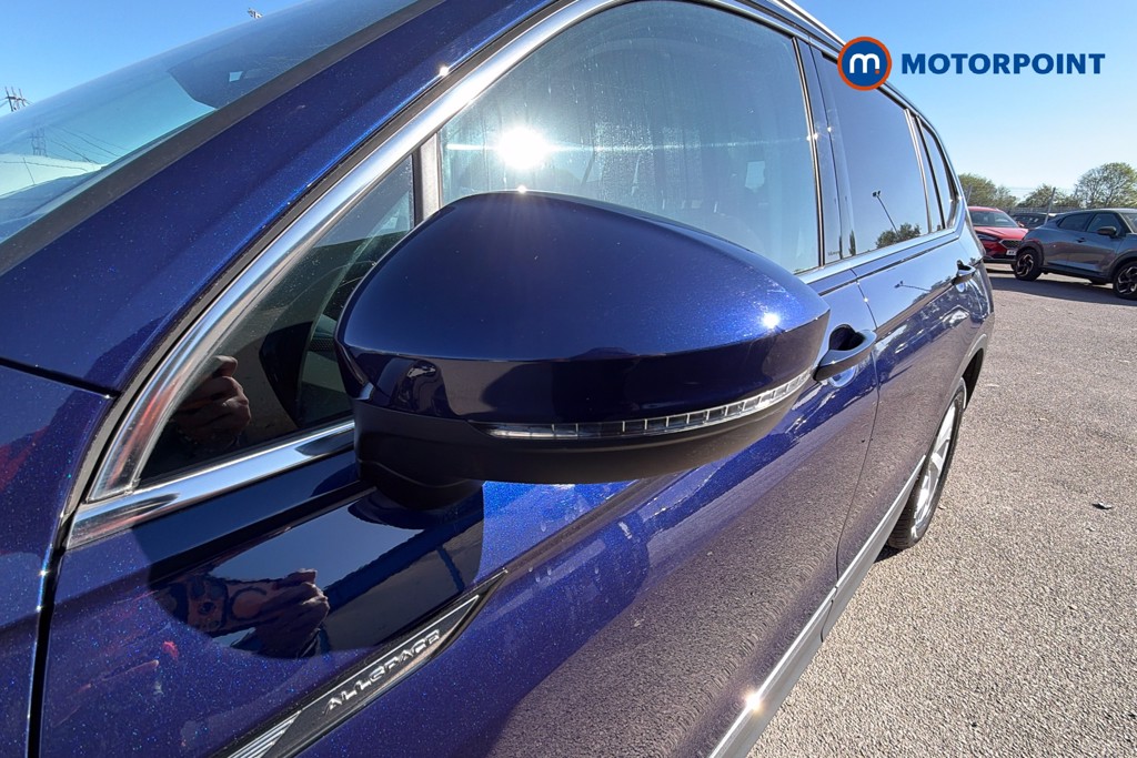 Volkswagen Tiguan Allspace Life Manual Petrol SUV - Stock Number (1610567) - 43rd supplementary image