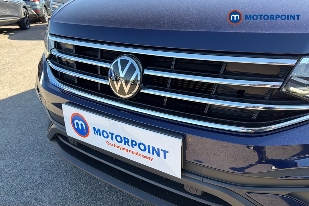 Volkswagen Tiguan Allspace Life Manual Petrol SUV - Stock Number (1610567) - 45th supplementary image