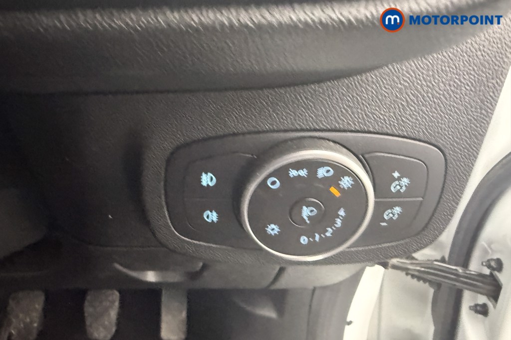 Ford Fiesta Active B-Pluso Play Manual Petrol Hatchback - Stock Number (1623120) - 11th supplementary image