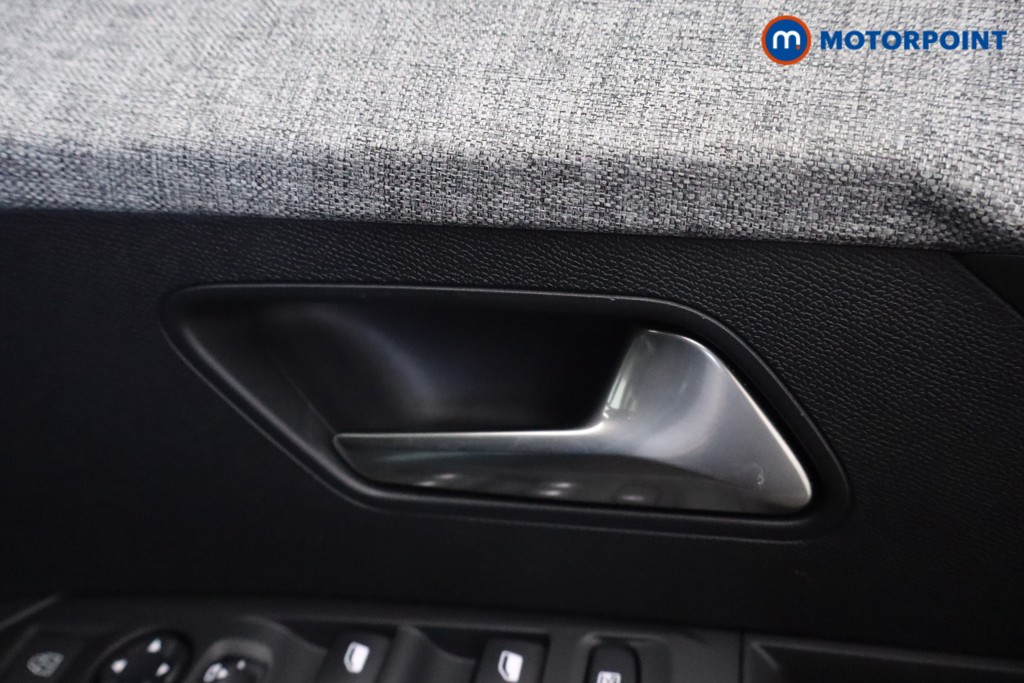 Peugeot 5008 Allure Automatic Petrol SUV - Stock Number (1624718) - 17th supplementary image