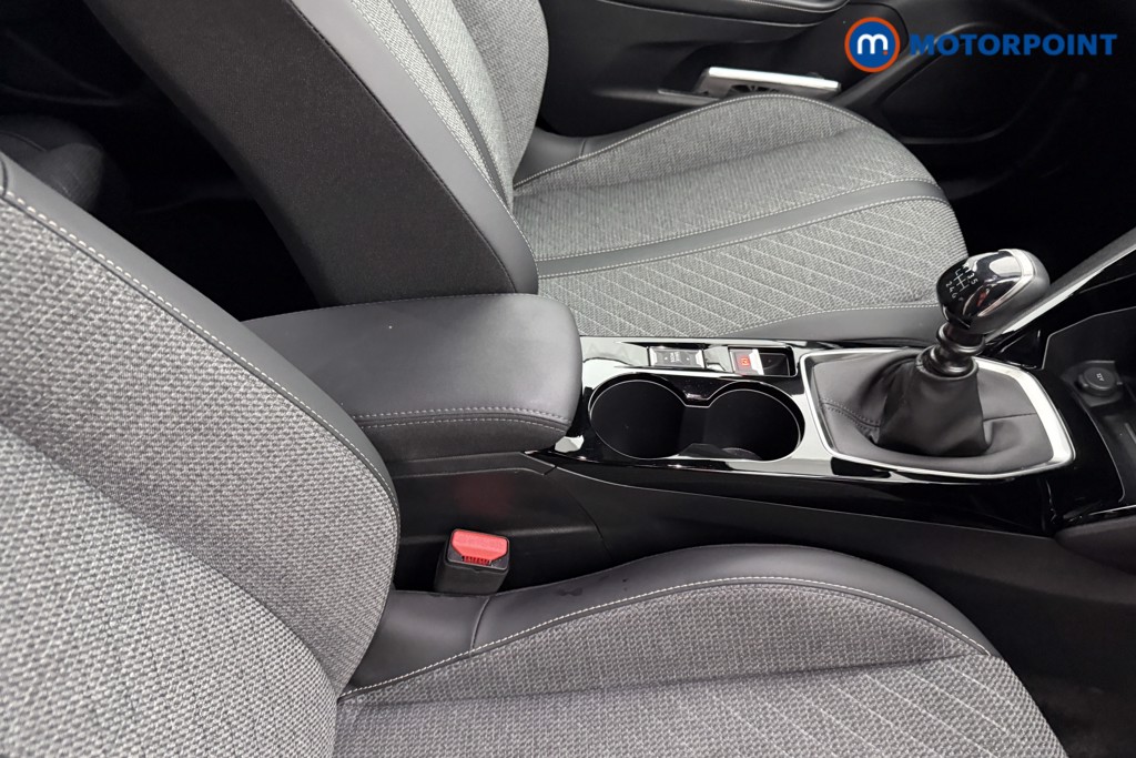 Peugeot 2008 Allure Manual Petrol SUV - Stock Number (1624943) - 13th supplementary image