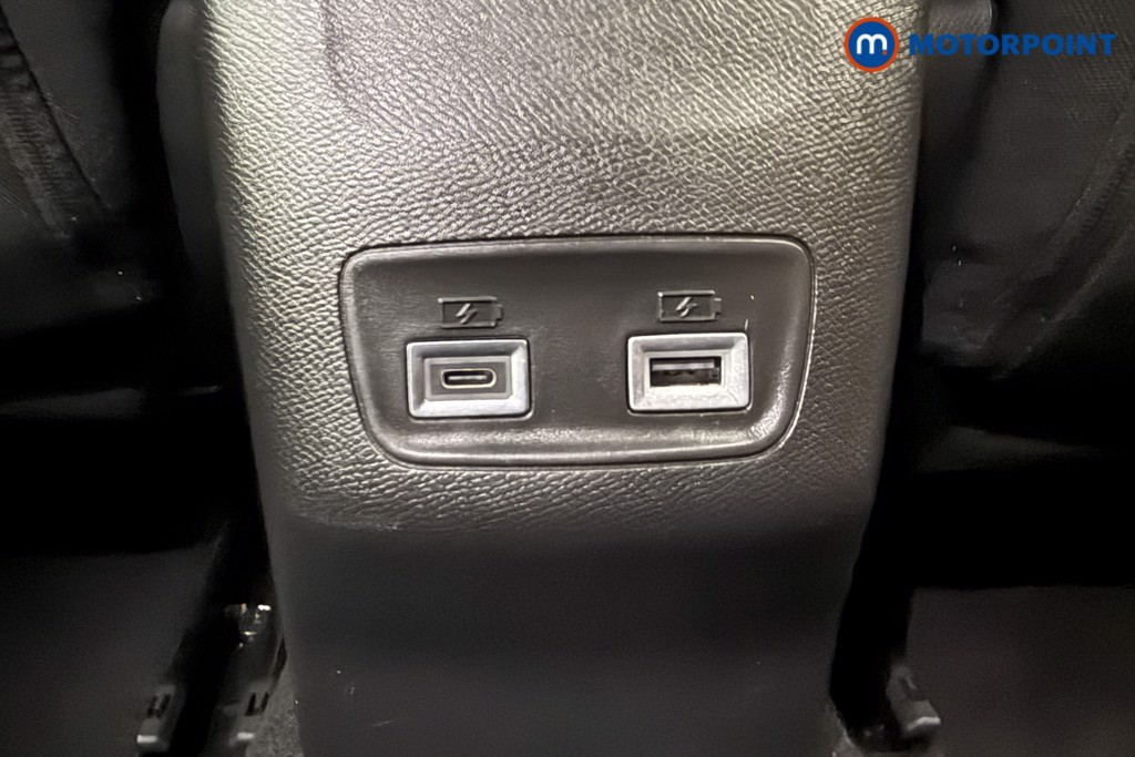 Peugeot 2008 Allure Manual Petrol SUV - Stock Number (1624943) - 18th supplementary image