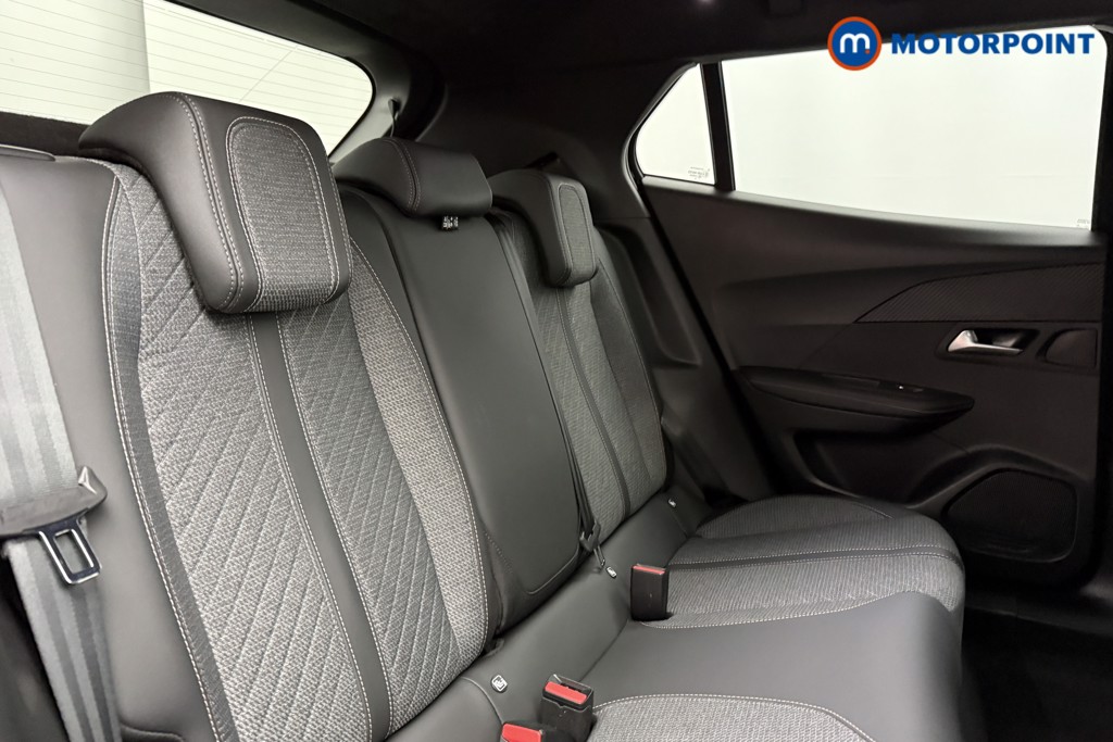 Peugeot 2008 Allure Manual Petrol SUV - Stock Number (1624943) - 19th supplementary image