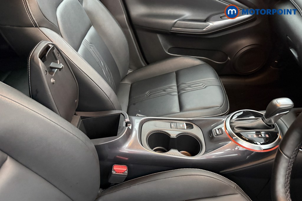 Nissan Juke Tekna Automatic Petrol SUV - Stock Number (1625200) - 11th supplementary image