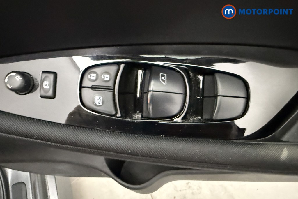 Nissan Leaf N-Connecta Automatic Electric Hatchback - Stock Number (1627780) - 15th supplementary image