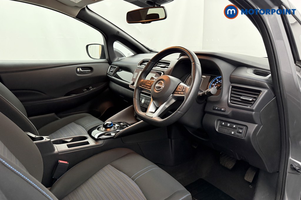 Nissan Leaf N-Connecta Automatic Electric Hatchback - Stock Number (1627780) - 1st supplementary image