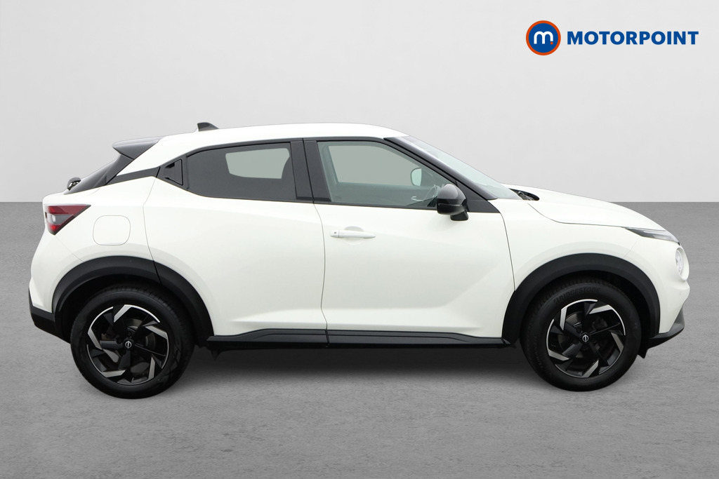 Nissan Juke N-Connecta Manual Petrol SUV - Stock Number (1628145) - Drivers side
