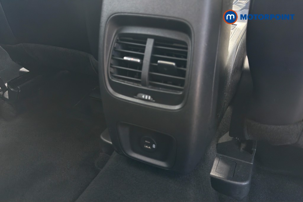 Ford Kuga Titanium Edition Manual Petrol SUV - Stock Number (1629492) - 30th supplementary image