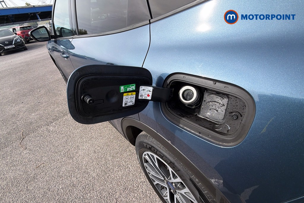 Ford Kuga Titanium Edition Manual Petrol SUV - Stock Number (1629492) - 41st supplementary image