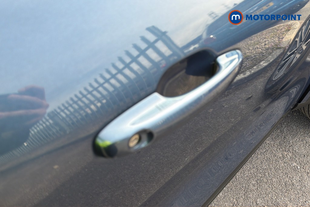 Ford Kuga Titanium Edition Manual Petrol SUV - Stock Number (1629492) - 42nd supplementary image