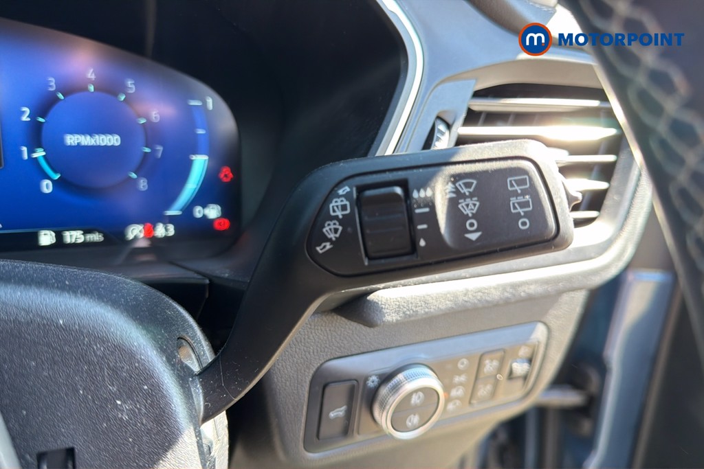 Ford Kuga Vignale Manual Petrol SUV - Stock Number (1629774) - 7th supplementary image