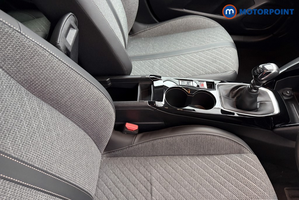 Peugeot 208 Allure Manual Petrol Hatchback - Stock Number (1630132) - 12th supplementary image