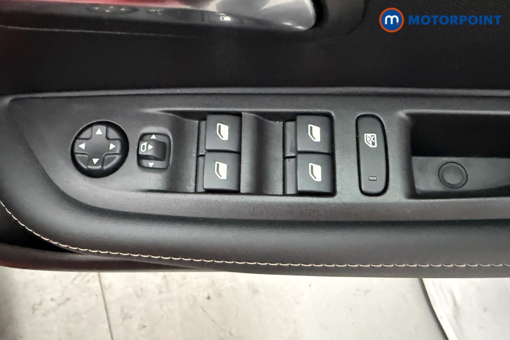 Peugeot 208 Allure Manual Petrol Hatchback - Stock Number (1630132) - 16th supplementary image