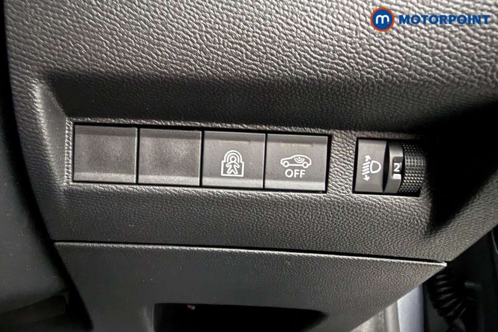 Peugeot 208 Allure Manual Petrol Hatchback - Stock Number (1630134) - 5th supplementary image