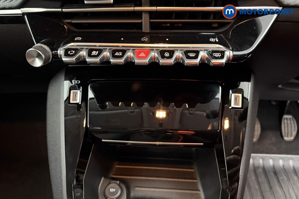 Peugeot 208 Allure Manual Petrol Hatchback - Stock Number (1630196) - 11th supplementary image
