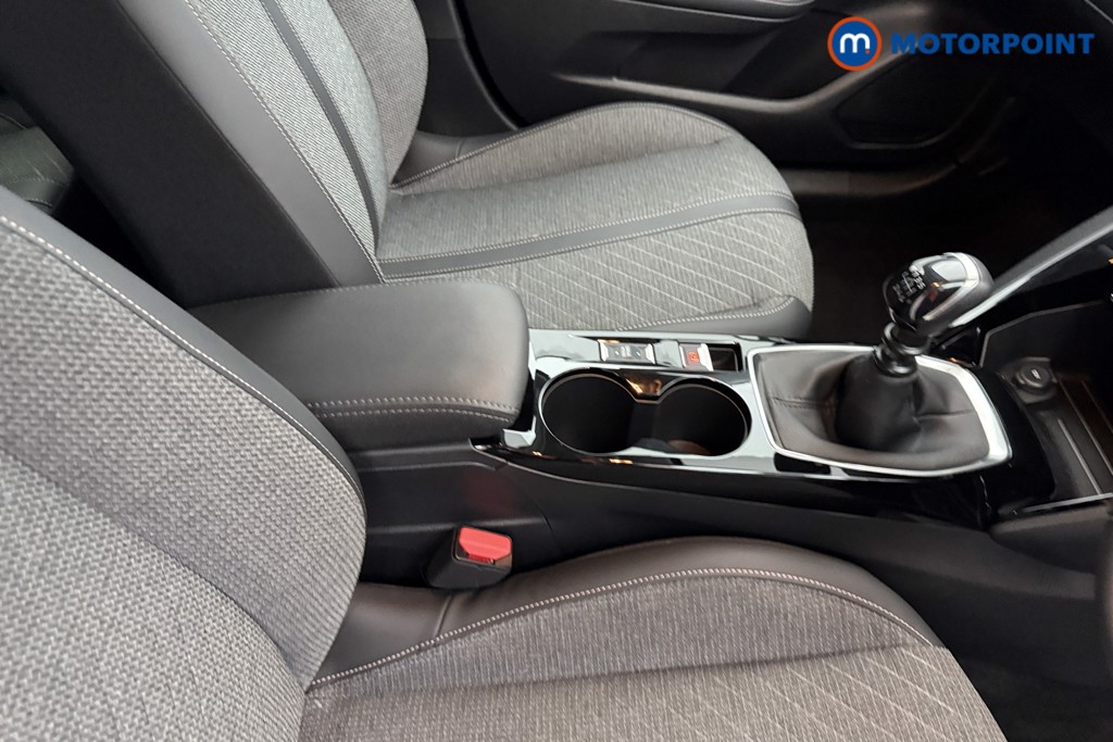 Peugeot 208 Allure Manual Petrol Hatchback - Stock Number (1630196) - 14th supplementary image