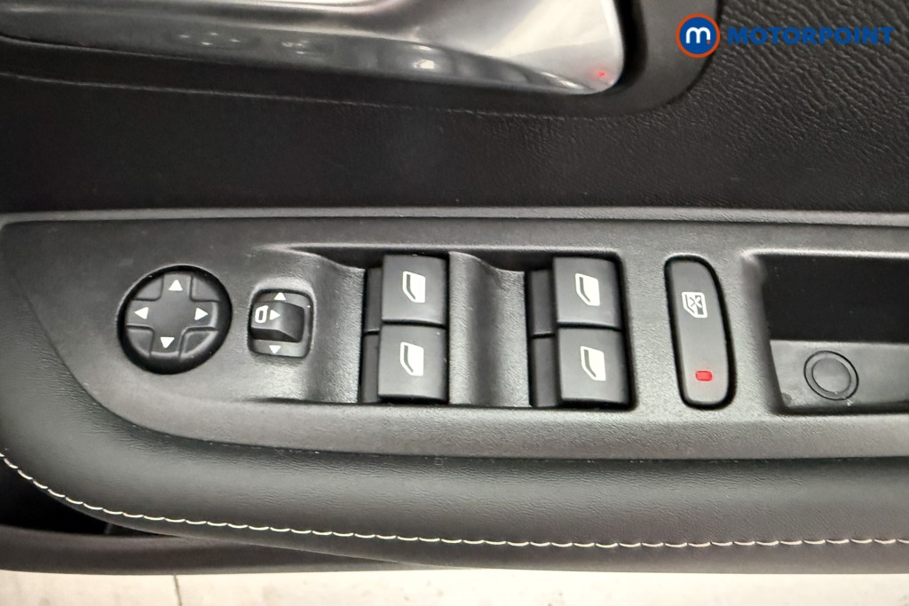 Peugeot 208 Allure Manual Petrol Hatchback - Stock Number (1630196) - 17th supplementary image