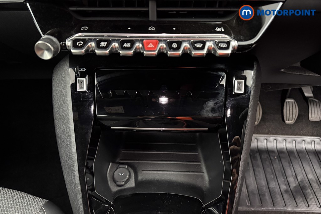Peugeot 2008 Allure Manual Petrol SUV - Stock Number (1630200) - 10th supplementary image