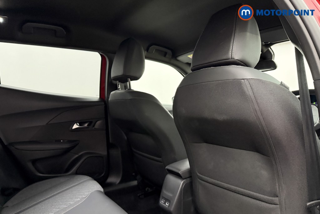 Peugeot 2008 Allure Manual Petrol SUV - Stock Number (1630200) - 15th supplementary image