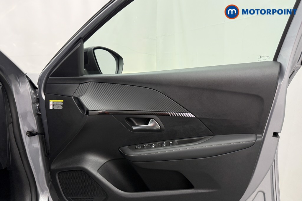 Peugeot 208 Allure Manual Petrol Hatchback - Stock Number (1630245) - 14th supplementary image
