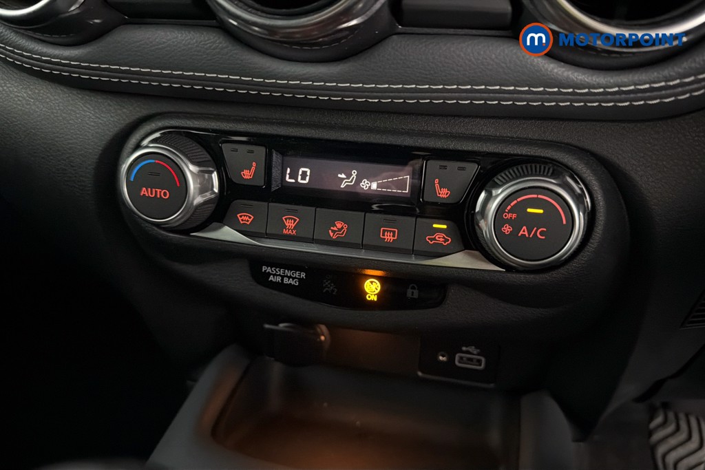 Nissan Juke Tekna Manual Petrol SUV - Stock Number (1631893) - 11th supplementary image