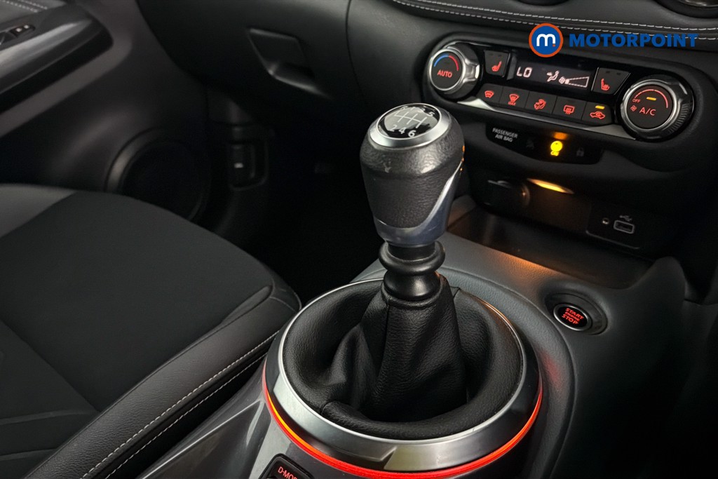 Nissan Juke Tekna Manual Petrol SUV - Stock Number (1631893) - 15th supplementary image