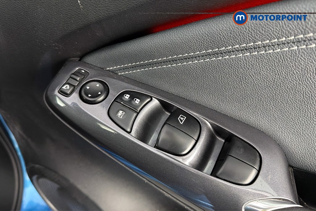 Nissan Juke Tekna Manual Petrol SUV - Stock Number (1631893) - 20th supplementary image