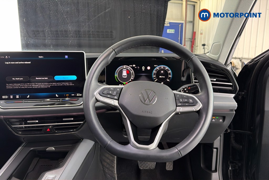 Volkswagen Passat Life Automatic Petrol Plug-In Hybrid Estate - Stock Number (1632913) - 2nd supplementary image