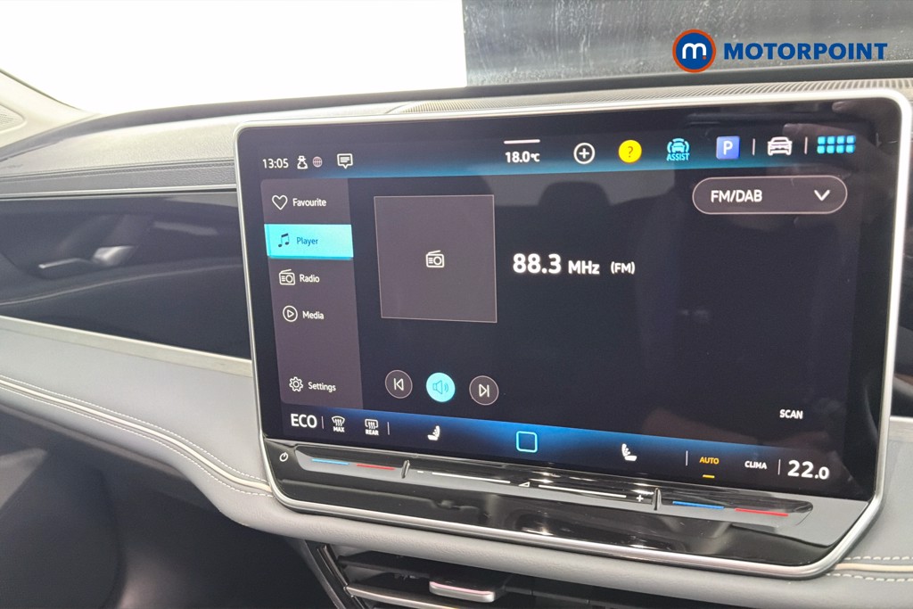 Volkswagen Passat Life Automatic Petrol Plug-In Hybrid Estate - Stock Number (1632913) - 9th supplementary image