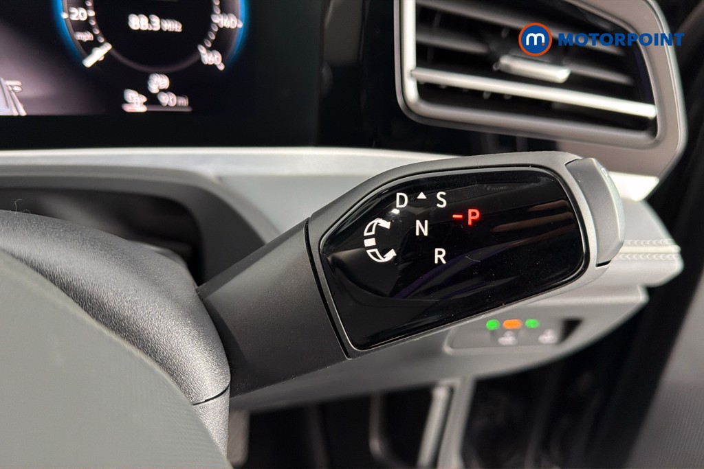 Volkswagen Passat Life Automatic Petrol Plug-In Hybrid Estate - Stock Number (1632913) - 15th supplementary image