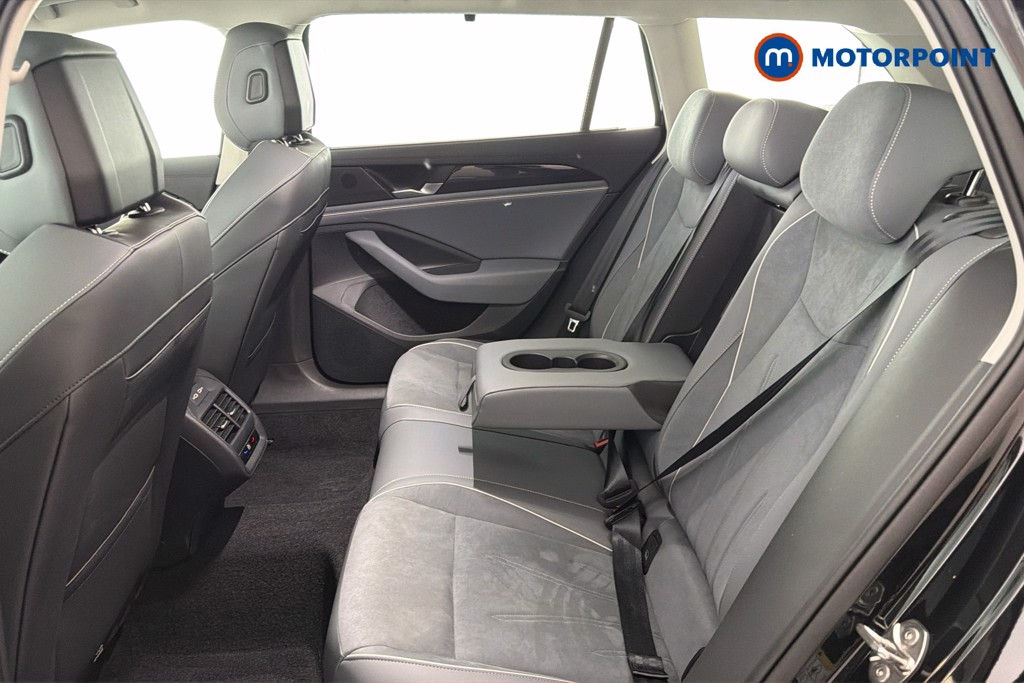 Volkswagen Passat Life Automatic Petrol Plug-In Hybrid Estate - Stock Number (1632913) - 28th supplementary image