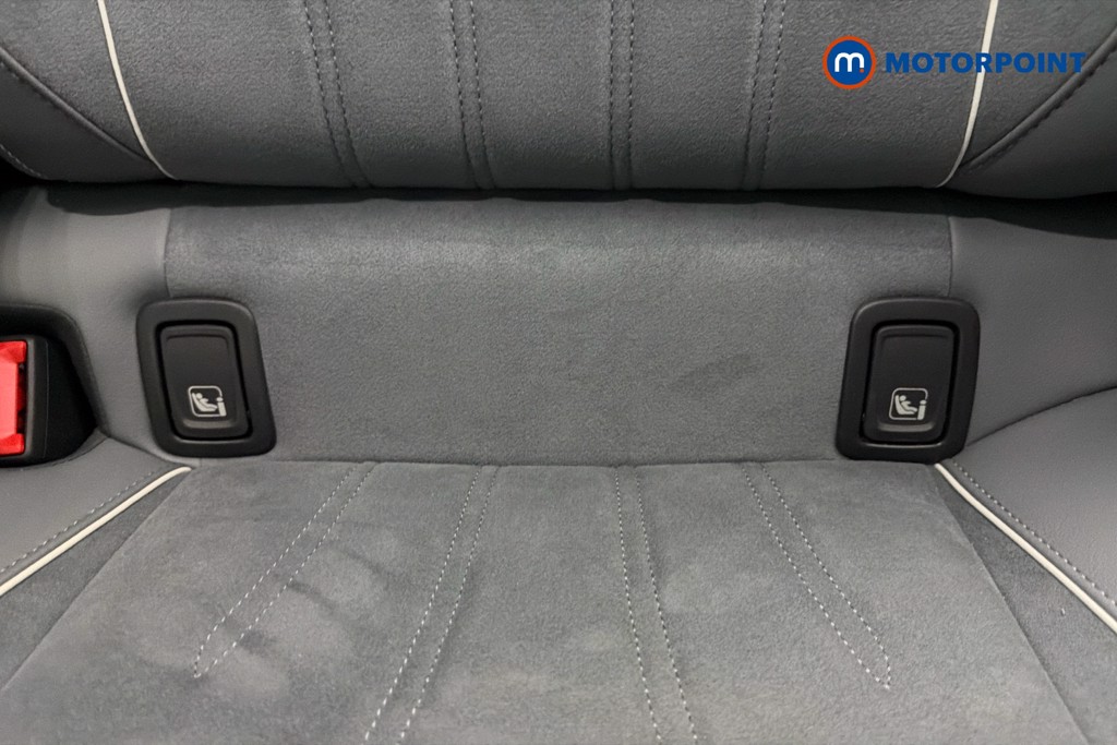 Volkswagen Passat Life Automatic Petrol Plug-In Hybrid Estate - Stock Number (1632913) - 29th supplementary image