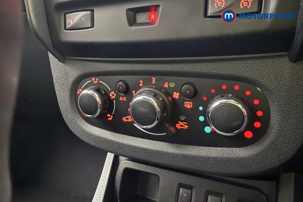 Dacia Duster Prestige Manual Diesel SUV - Stock Number (1633042) - 11th supplementary image