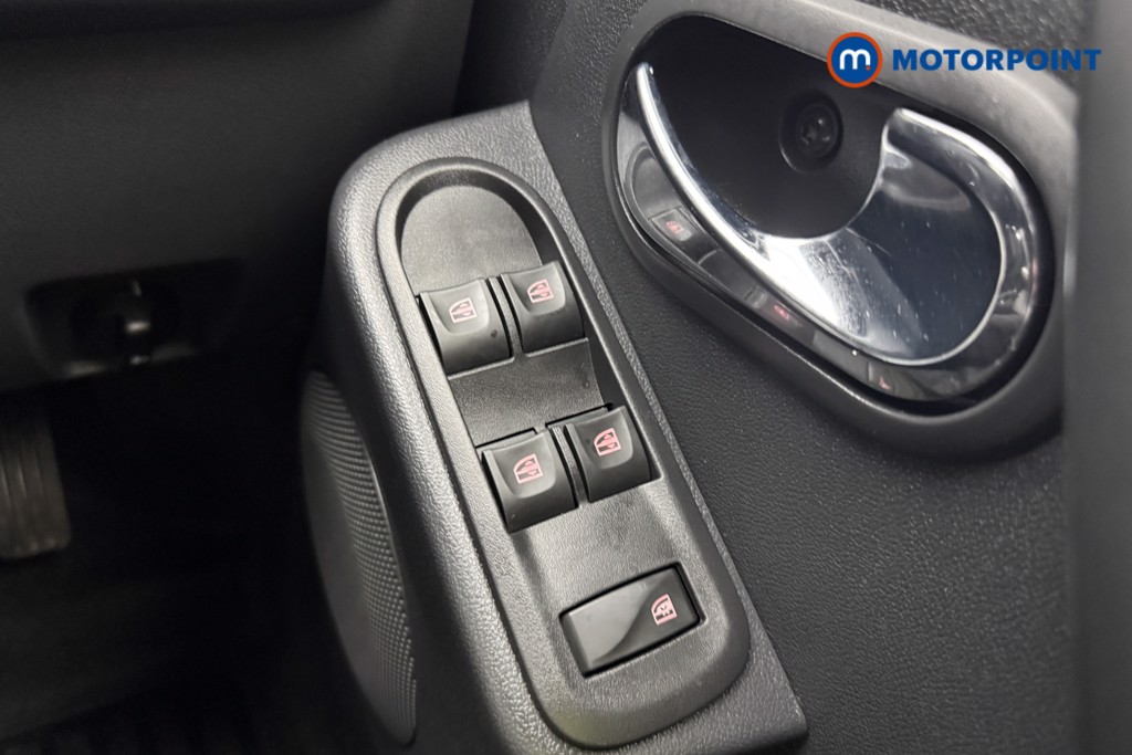 Dacia Duster Prestige Manual Diesel SUV - Stock Number (1633042) - 13th supplementary image