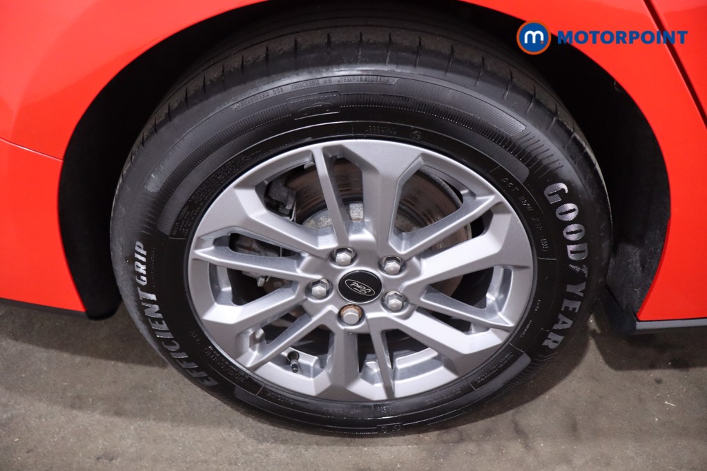 Ford Focus Titanium Manual Petrol Estate - Stock Number (1633064) - 9th supplementary image