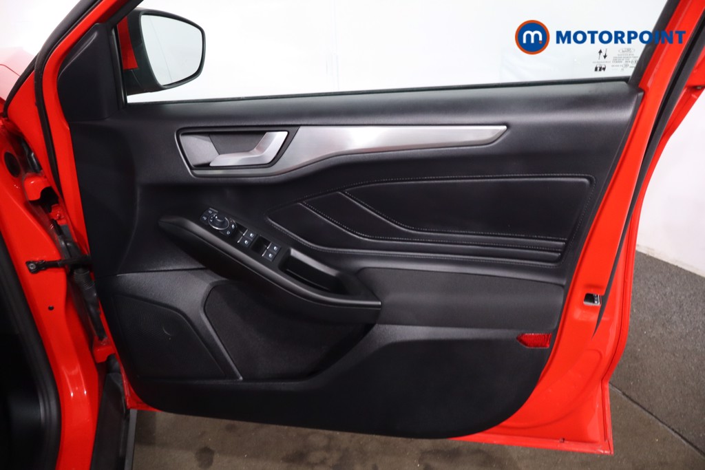 Ford Focus Titanium Manual Petrol Estate - Stock Number (1633064) - 24th supplementary image
