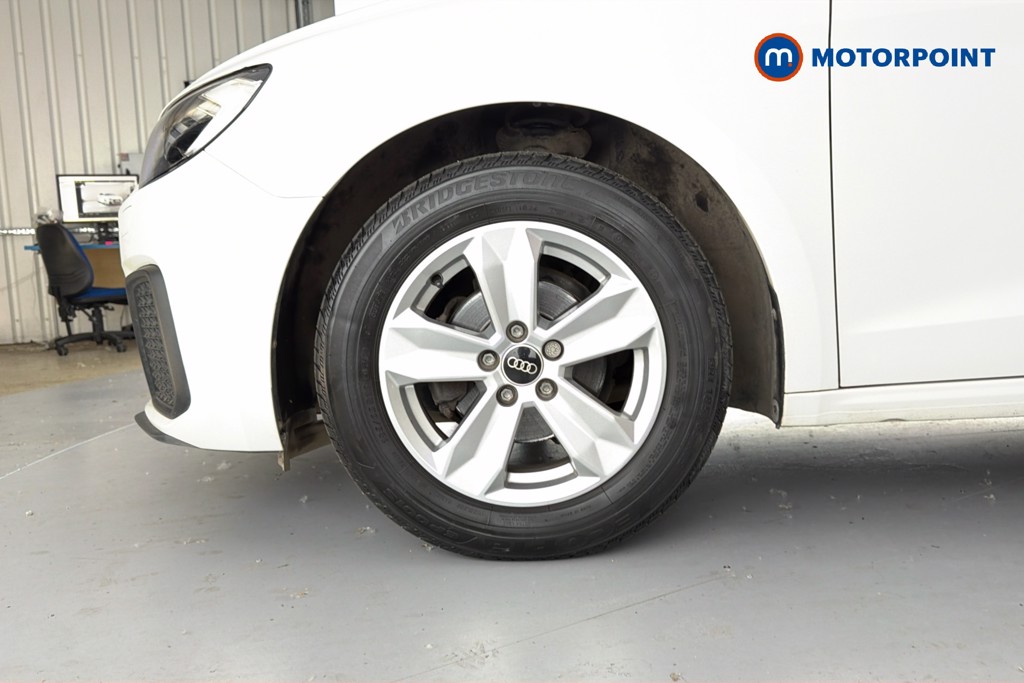 Audi A1 Technik Manual Petrol Hatchback - Stock Number (1633235) - 47th supplementary image