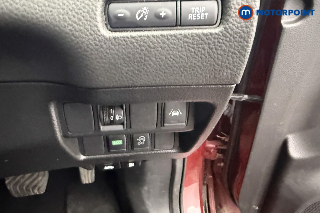 Nissan Qashqai Acenta Premium Automatic Diesel SUV - Stock Number (1633356) - 13th supplementary image