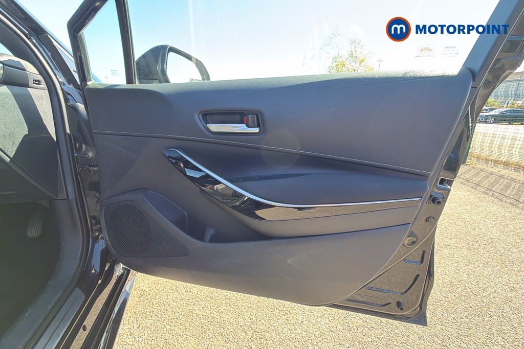 Toyota Corolla Gr Sport Automatic Petrol-Electric Hybrid Hatchback - Stock Number (1633478) - 19th supplementary image