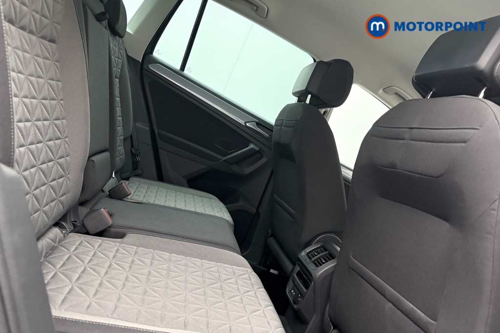 Volkswagen Tiguan Life Manual Petrol SUV - Stock Number (1633669) - 9th supplementary image