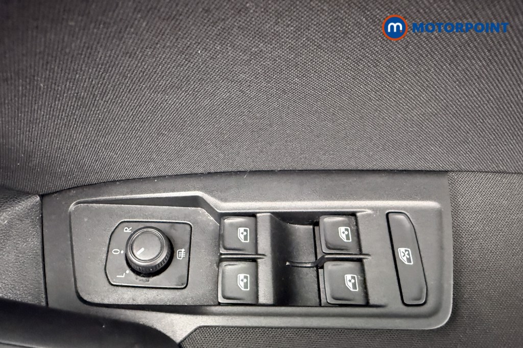 Volkswagen Tiguan Life Manual Petrol SUV - Stock Number (1633669) - 19th supplementary image