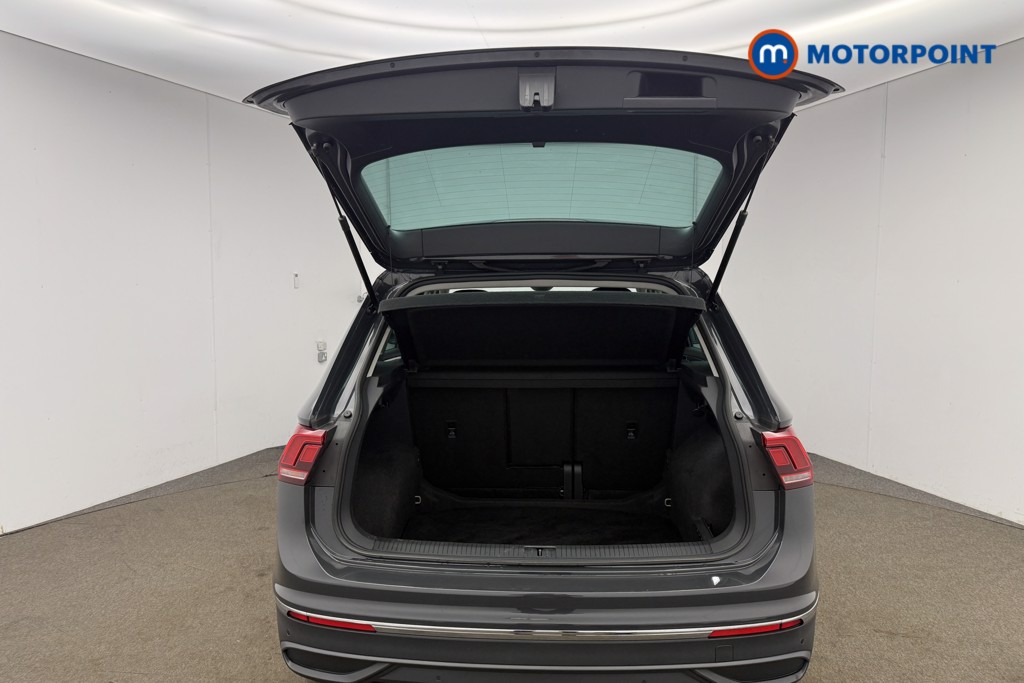 Volkswagen Tiguan Life Manual Petrol SUV - Stock Number (1633669) - 22nd supplementary image
