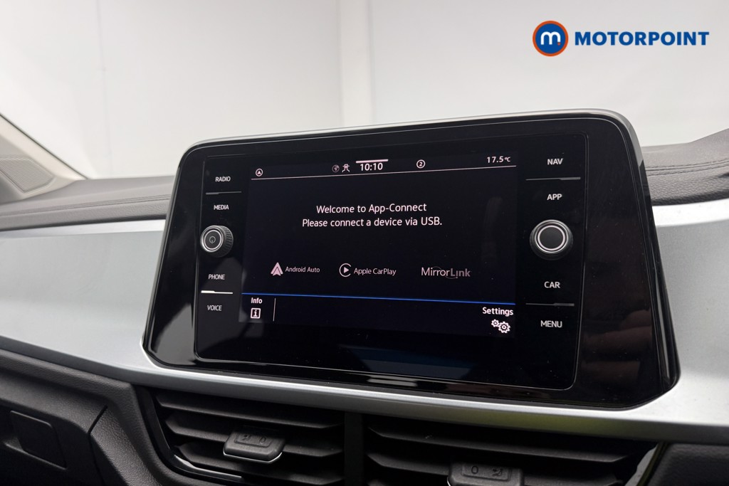 Volkswagen T-Roc Life Manual Petrol SUV - Stock Number (1633680) - 12th supplementary image