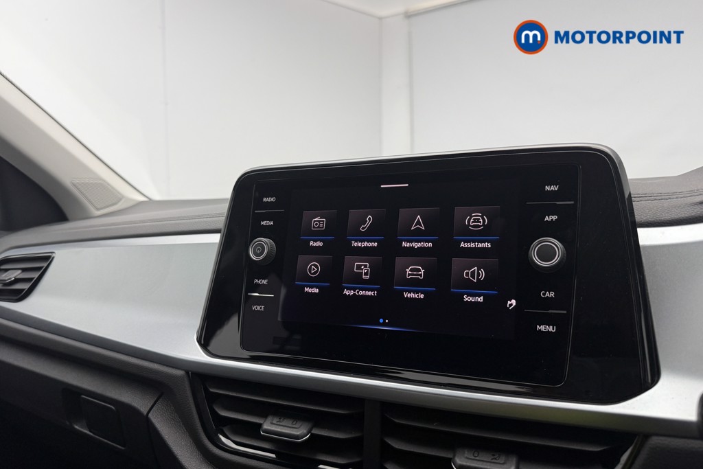 Volkswagen T-Roc Life Manual Petrol SUV - Stock Number (1633680) - 13th supplementary image