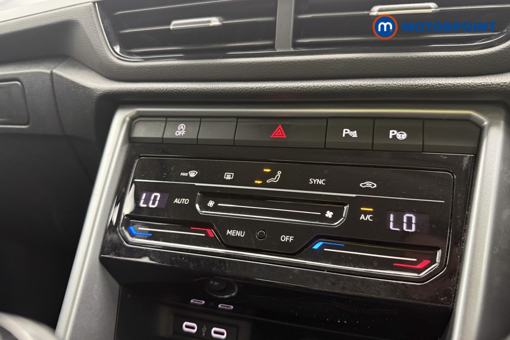 Volkswagen T-Roc Life Manual Petrol SUV - Stock Number (1633680) - 14th supplementary image